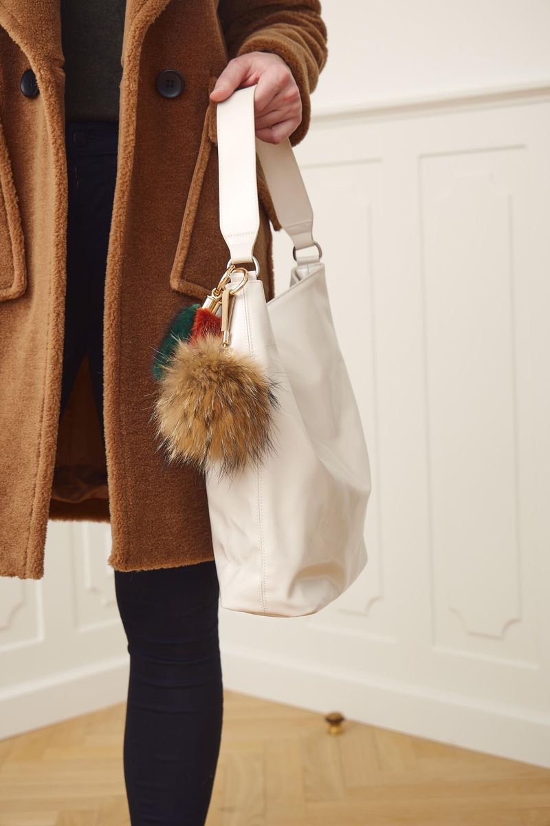 Pompon Schlüsselanhänger | Waschbär Naturkaramell