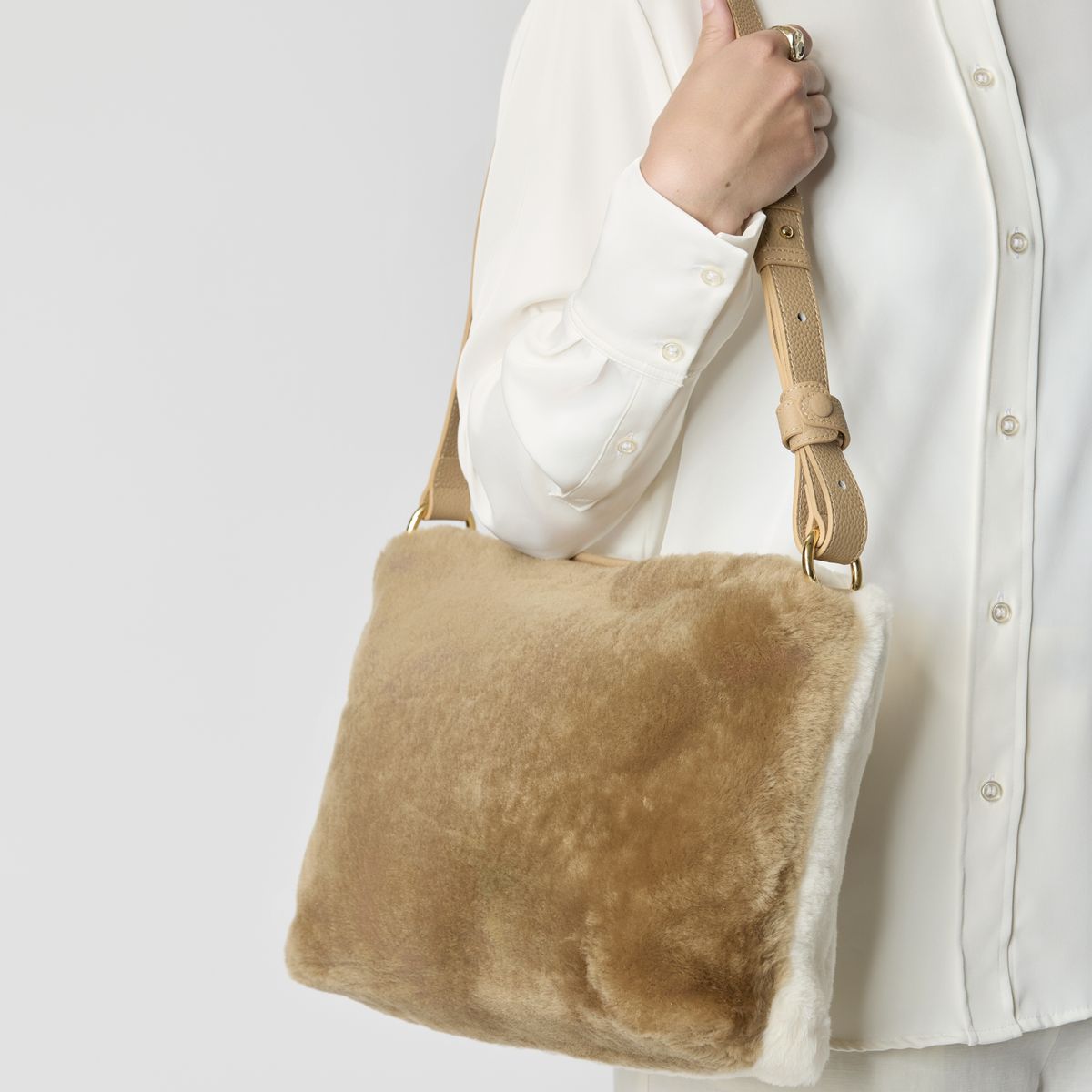 Olivia Maxi Tasche | Neuseeland Lammwolle Beige