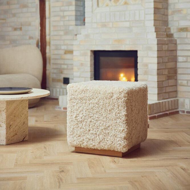 Lammfellhocker Benjamin | Kurzhaar | 46x46x47 cm Anthrazit