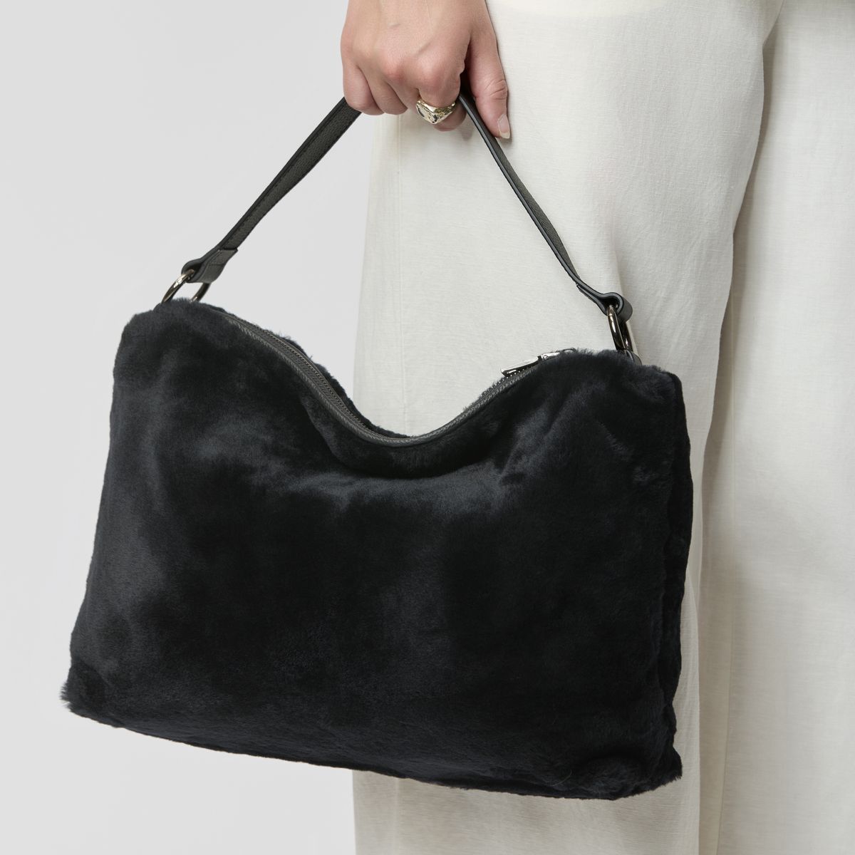 Olivia Maxi Tasche | Neuseeland Lammwolle Beige