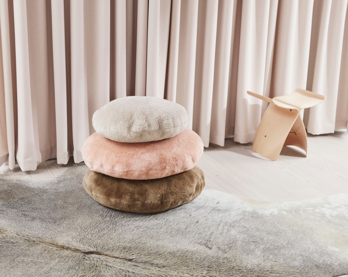 Velourkissen | Neuseeland | D45 cm | D62 cm Fellkissen | Sheepskinhouse.ch