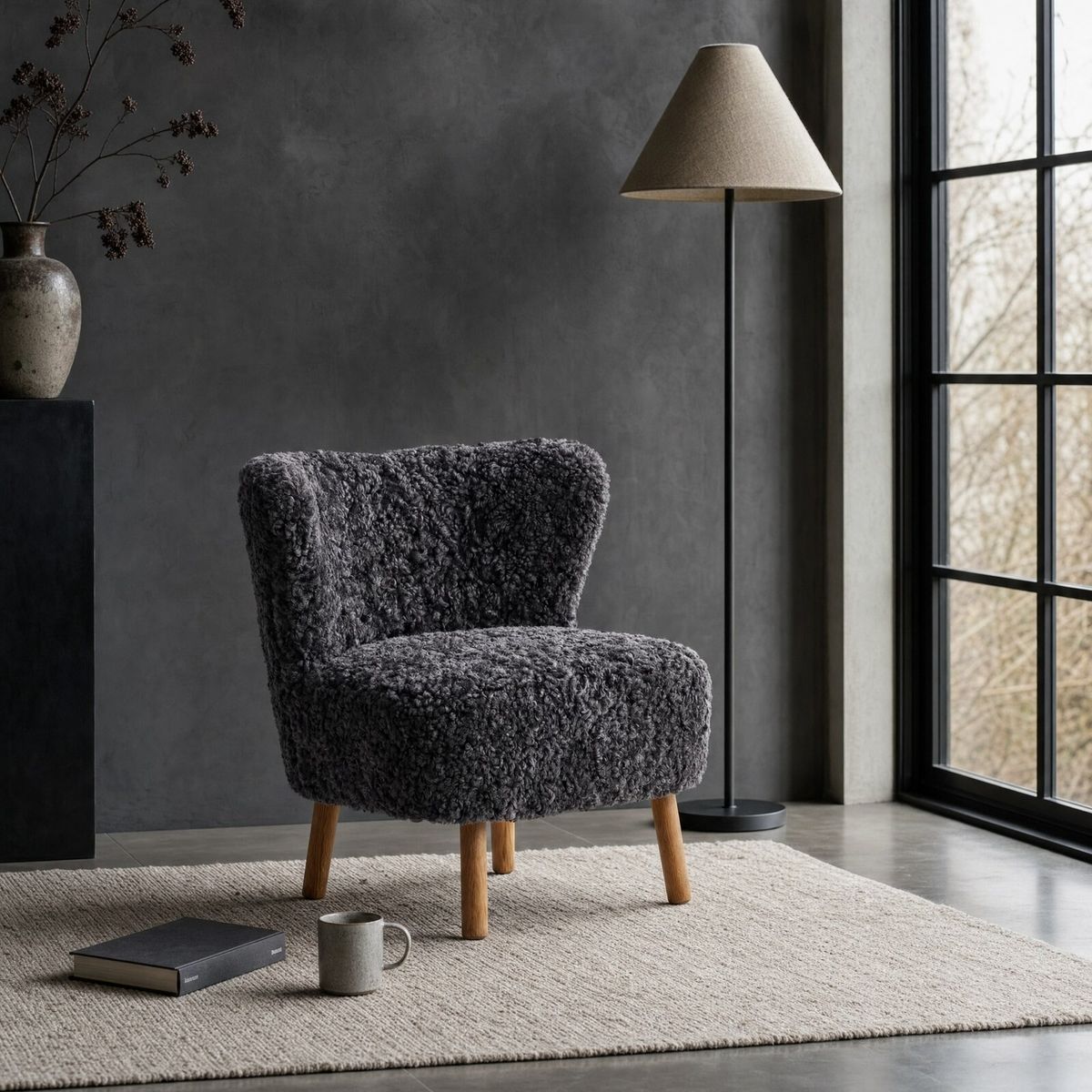 Emil Loungesessel | Premium Lammfell | Kurzhaar Anthrazit