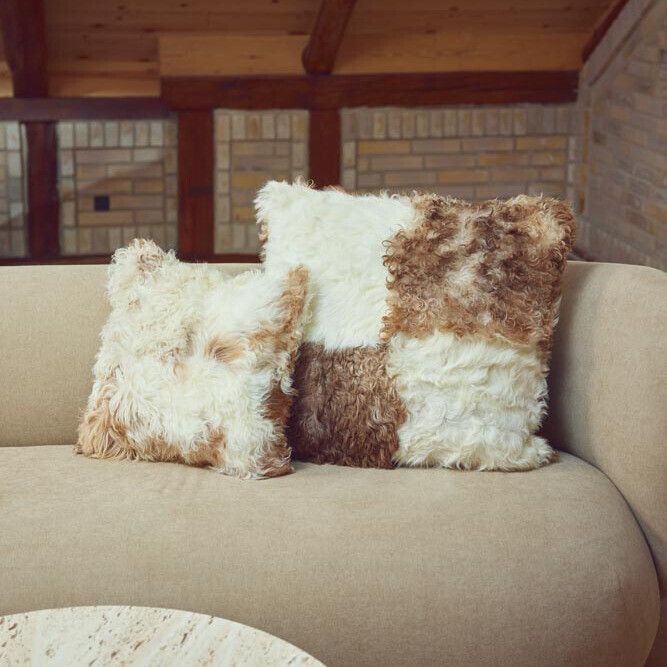 Lammfellkissen | Tigrado Lammfell | Spanien | 26x86 cm, 40x40 cm & 60x60 cm Fellkissen | Sheepskinhouse.ch