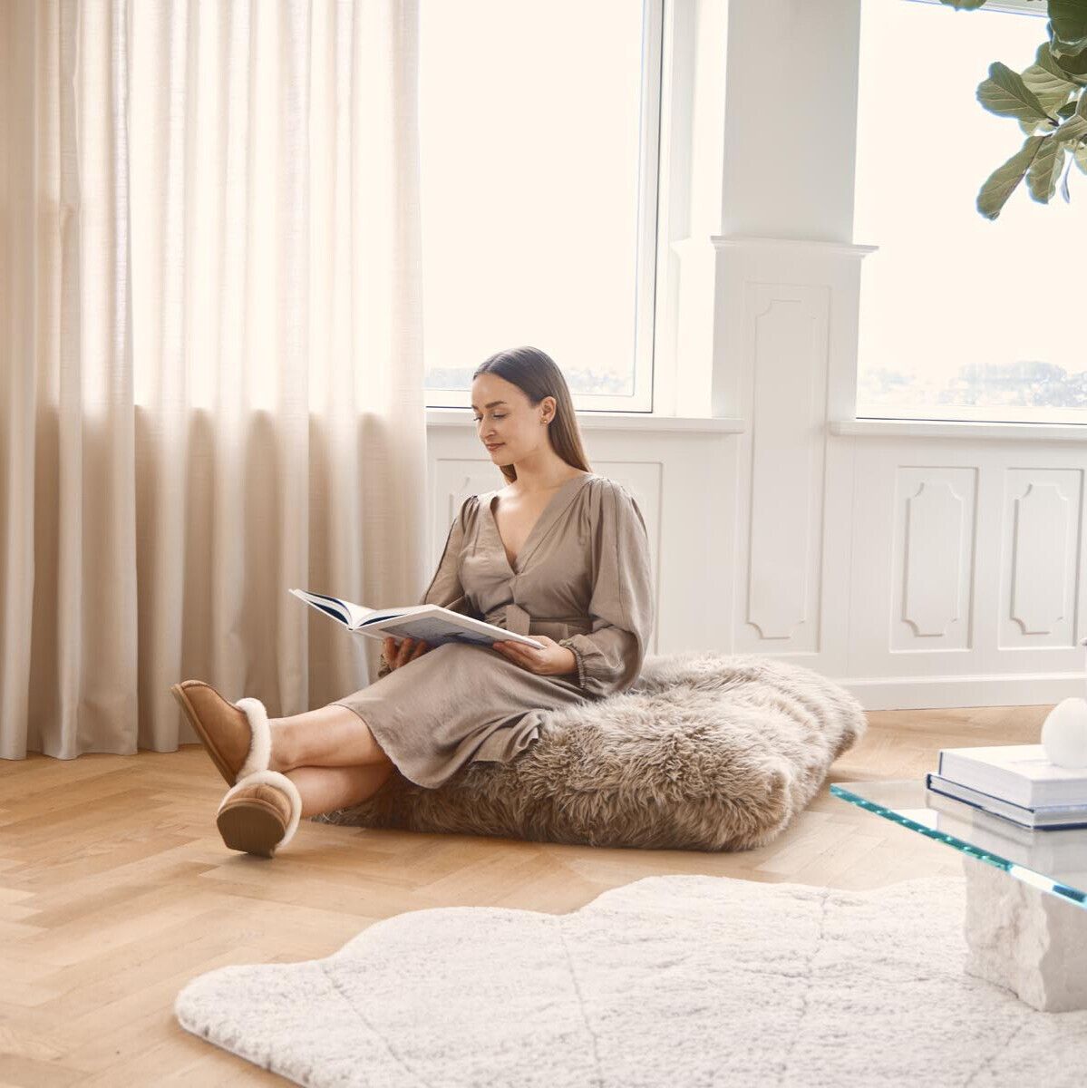 Lammfell Sitzsack | Langhaar | Neuseeland | Doppelseitig | 90x90 cm Schwarz