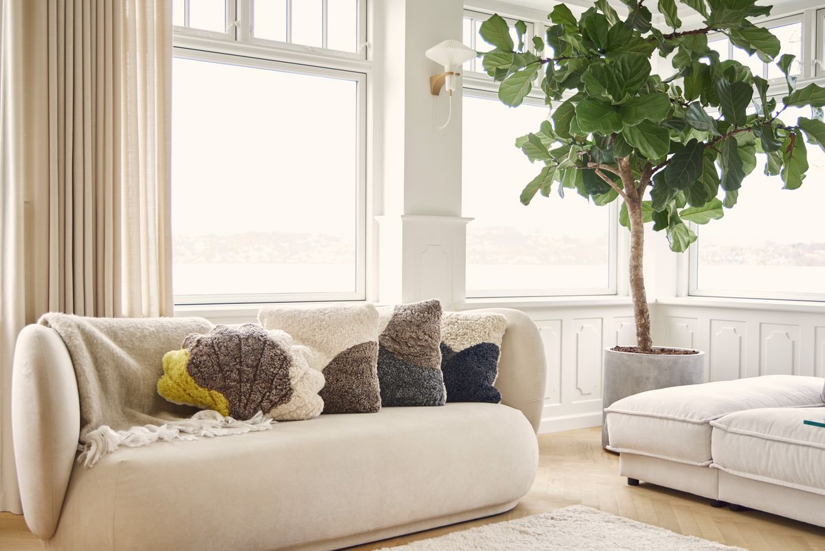 PATTERN COLLECTION | Fellkissen | Kurzhaar | Neuseeland | 45x45 cm Taupe/Grafit/Beige