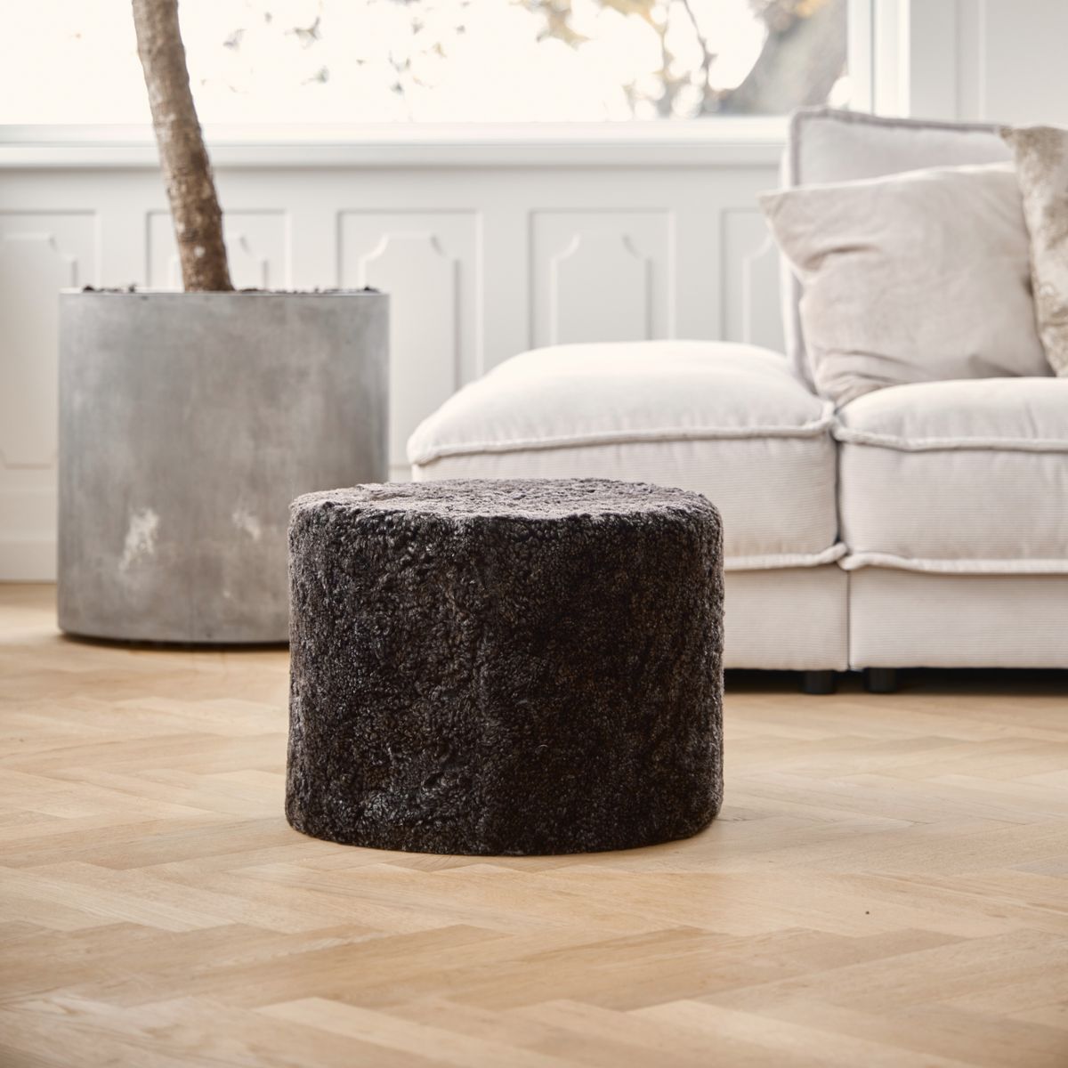 Lammfellpouf Premium | Kurzhaar | Neuseeland | D41x31 cm Anthrazit