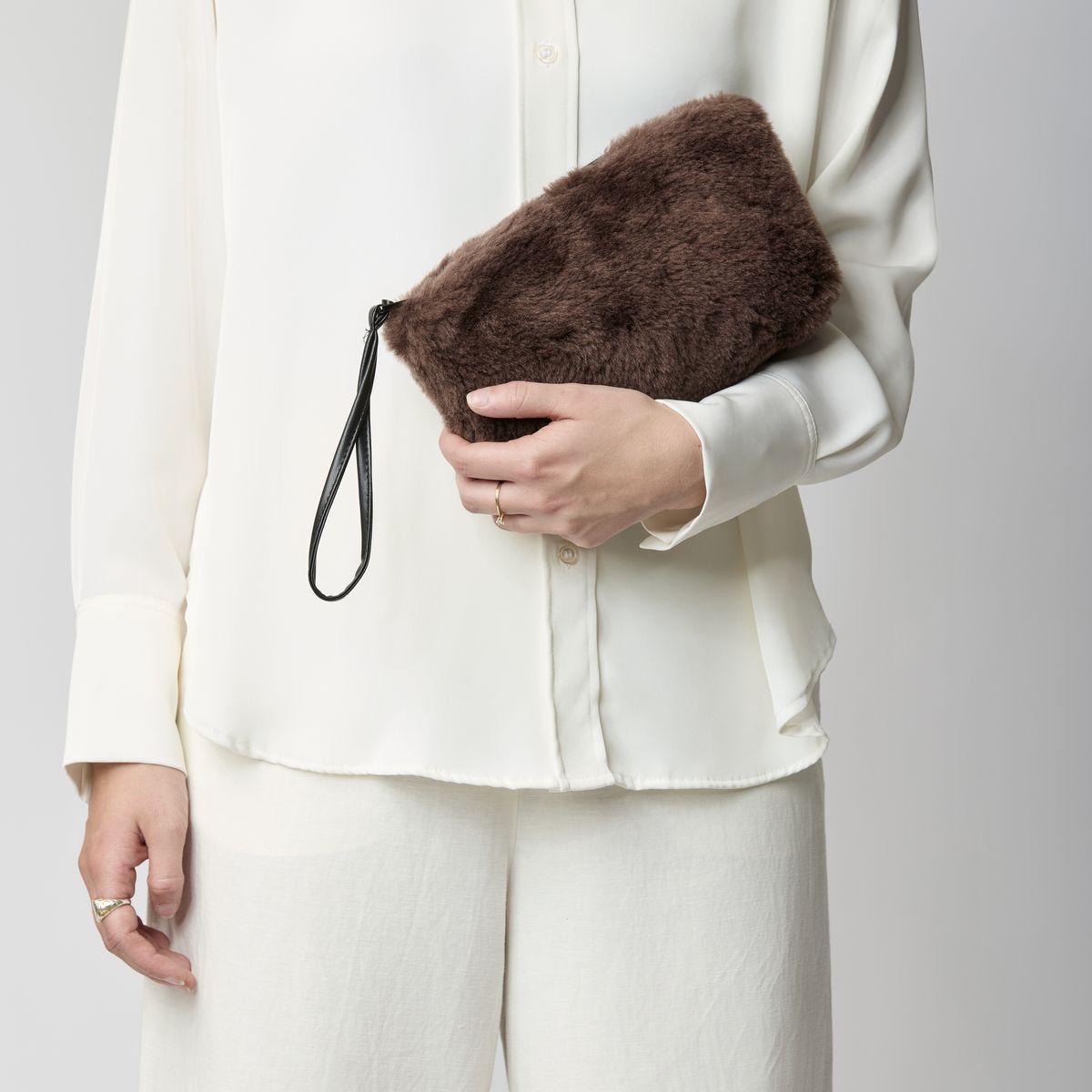 Nelly Clutch | Neuseeland | Lammwolle Taschen | Sheepskinhouse.ch
