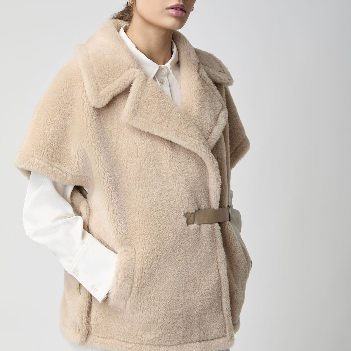 Elvira Poncho | Lammwolle Ponchos | Sheepskinhouse.ch
