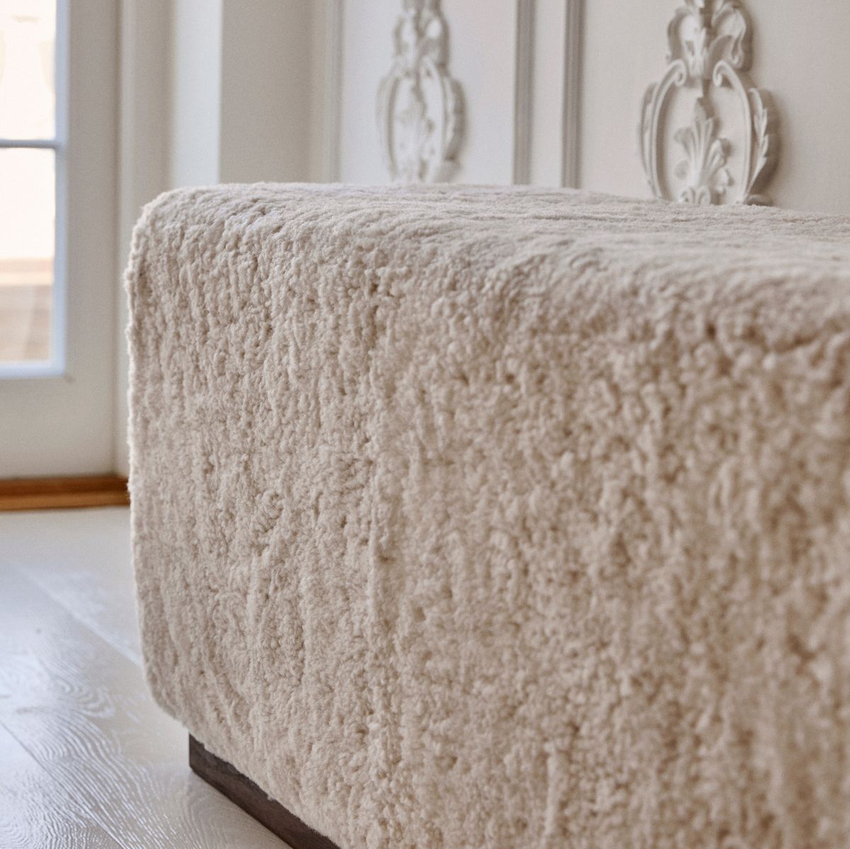 Lammfellbank Benjamin | Kurzhaar | 160x44x52 cm Anthrazit