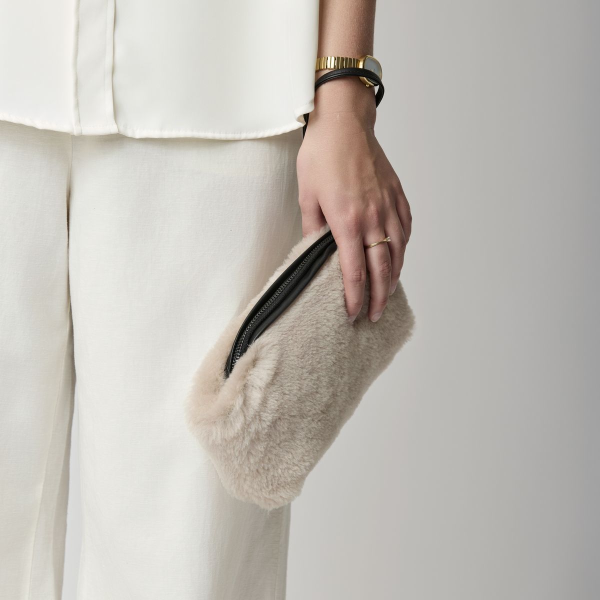 Nelly Clutch | Neuseeland | Lammwolle Lederbraun