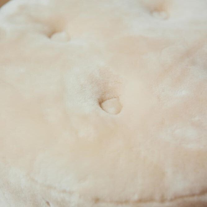 Simon Pouf | Neuseeland | Mokassin | D46x52 cm Kastanie