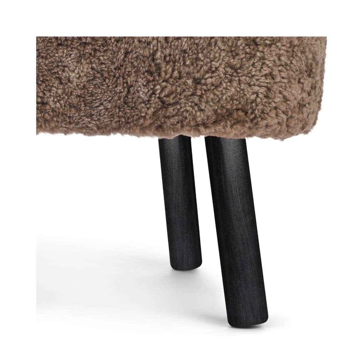 Emil Loungesessel | Premium Lammfell | Kurzhaar Taupe