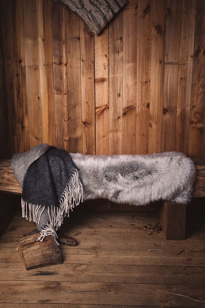 Merino Lammfell | Langhaar | Neuseeland | ca. 100x60 cm Hellgrau