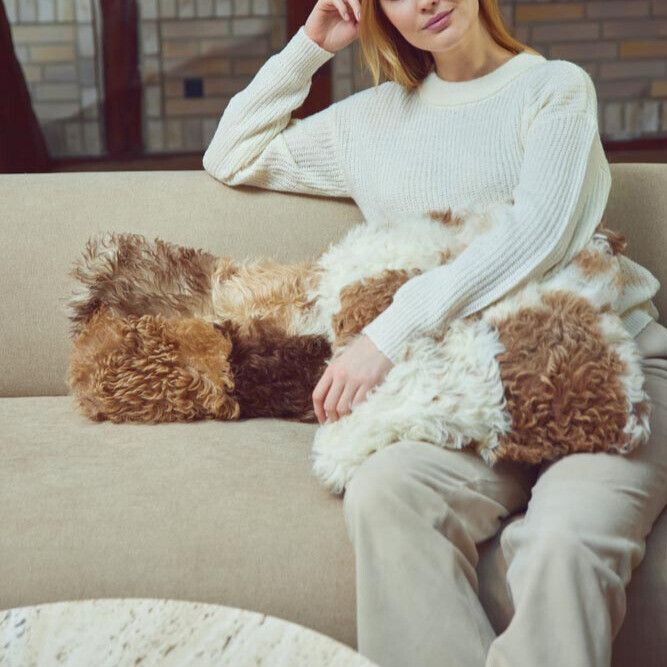 Lammfellkissen | Tigrado Lammfell | Italien | 26x86 cm, 40x40 cm & 60x60 cm Schwarz/Weiß Mix