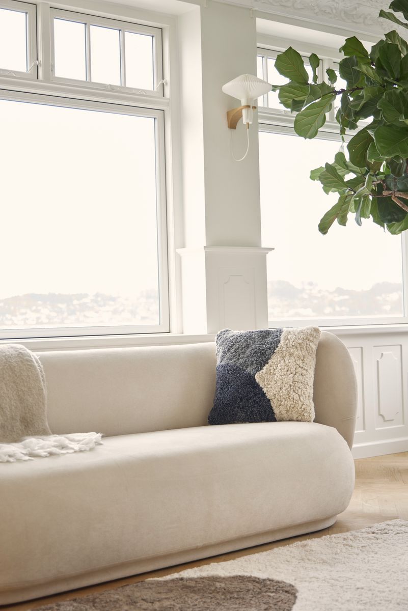 PATTERN COLLECTION | Fellkissen | Kurzhaar | Neuseeland | 45x45 cm Anthrazit/Leinen/Grafit