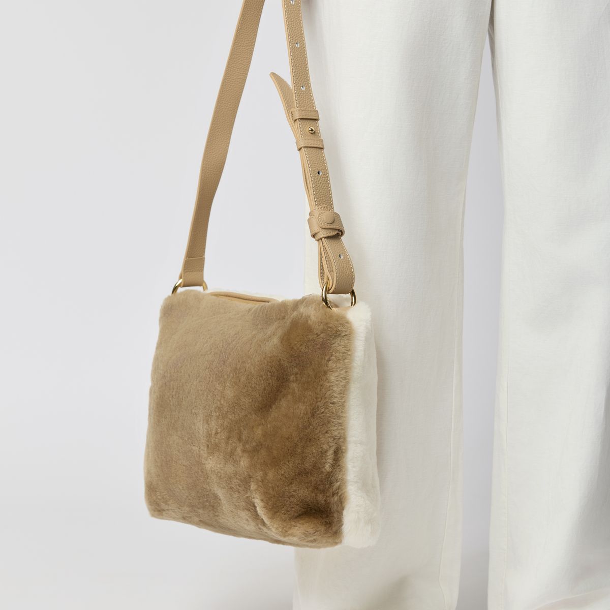 Olivia Maxi Tasche | Neuseeland Lammwolle Beige