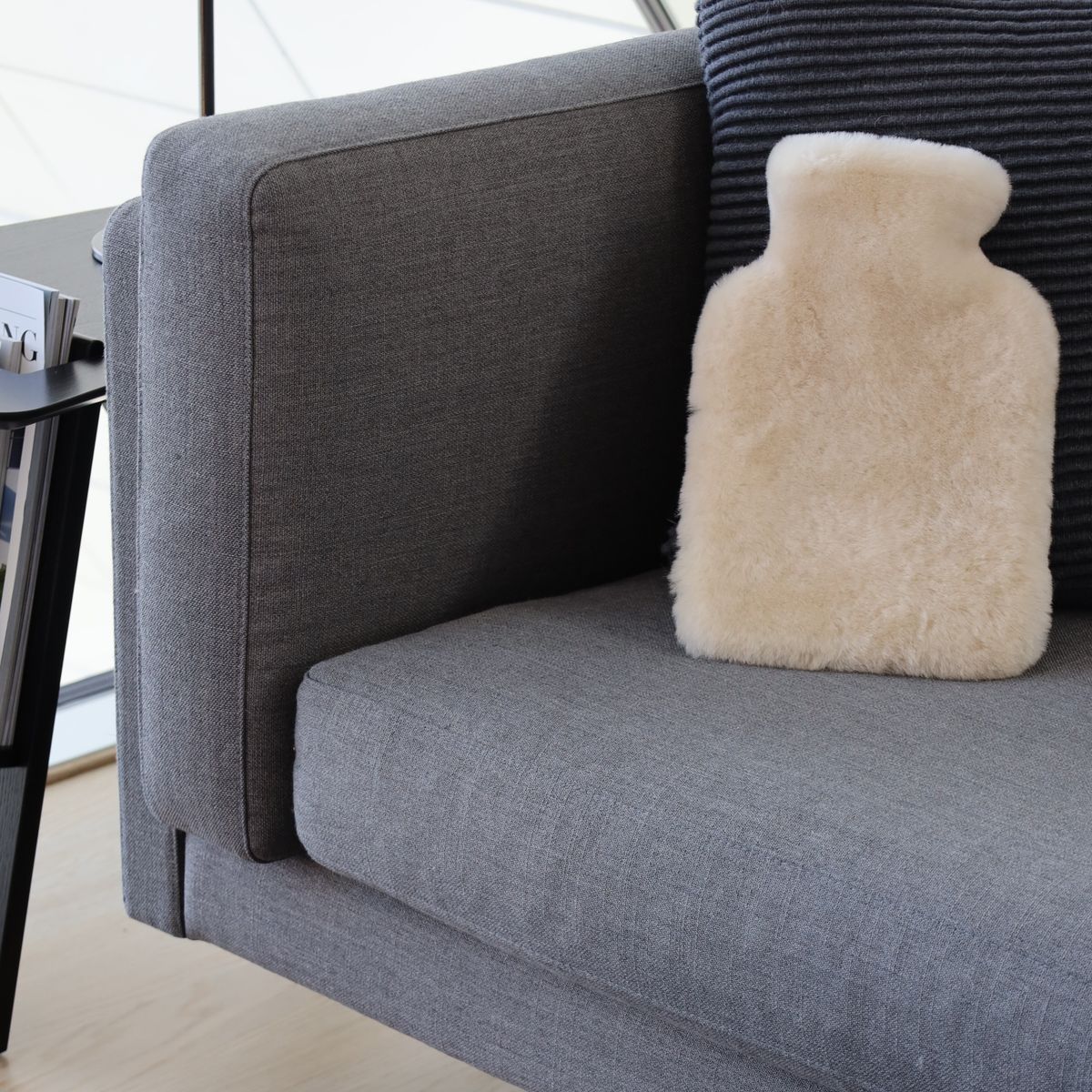 Mokassin Wärmflasche | Kurzhaar | Neuseeland | 32x22 cm Dunkelgrau