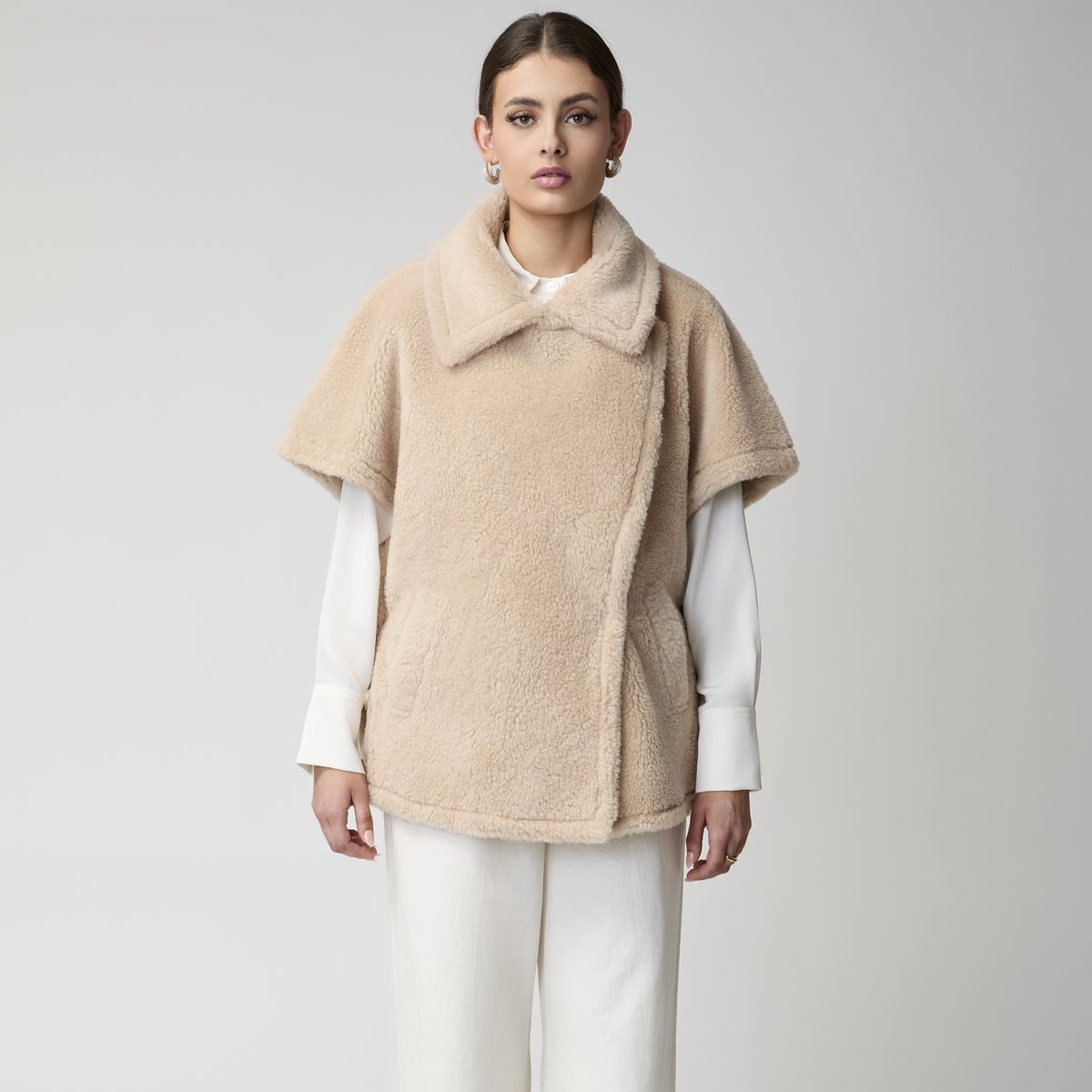 Antonella Poncho | Lammwolle Ponchos | Sheepskinhouse.ch