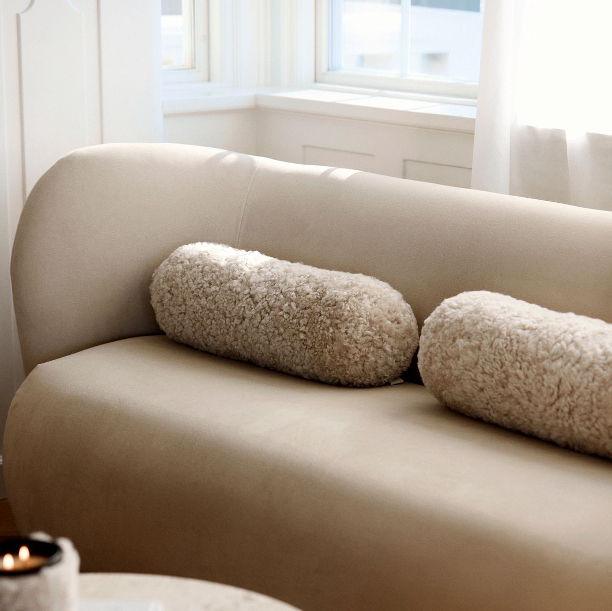 Korallenkissen | Kurzhaar | Neuseeland | 20x52 cm Fellkissen | Sheepskinhouse.ch