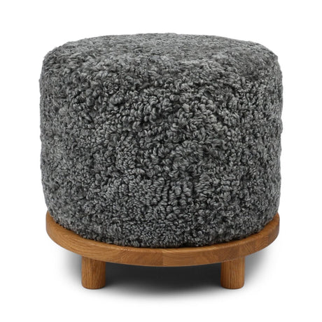 Simon Pouf | Kurzhaar | Neuseeland | D46x52 cm Poufs | Sheepskinhouse.ch
