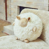 Cute Sheep | Kurzhaar | Neuseeland | Rundes Fellkissen Beige/Weiß
