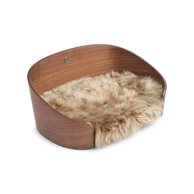 Hundekorb aus Holz | Lammfell Tierbetten | Sheepskinhouse.ch
