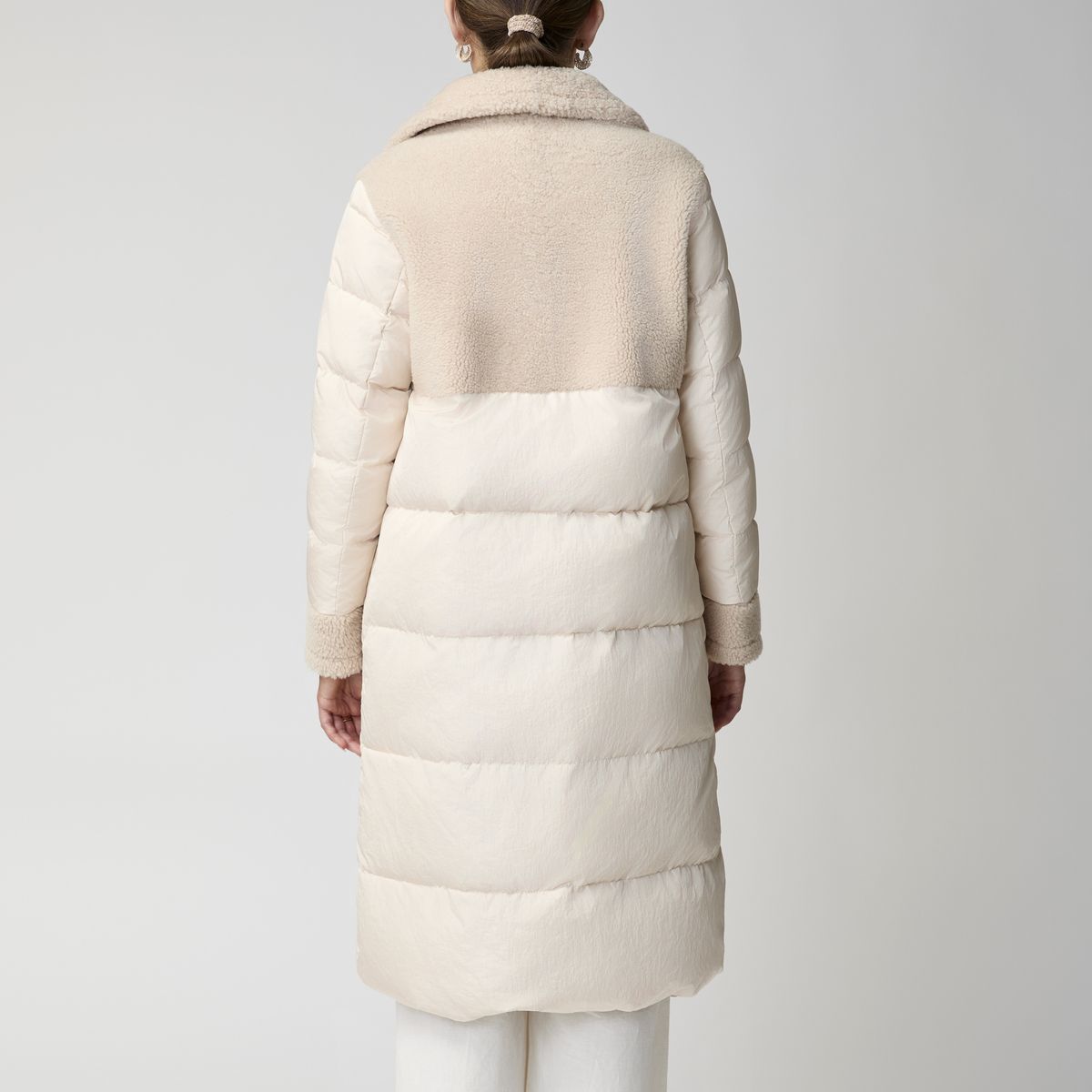Jade Mantel | Daunen, Lammwolle Beige