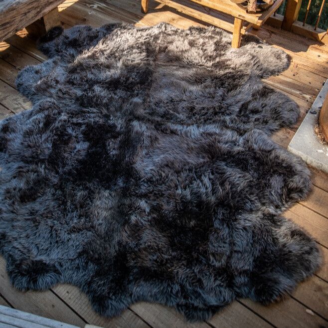 Lammfell Teppich Premium | Langhaar | Neuseeland | 180x214 cm Schwarz