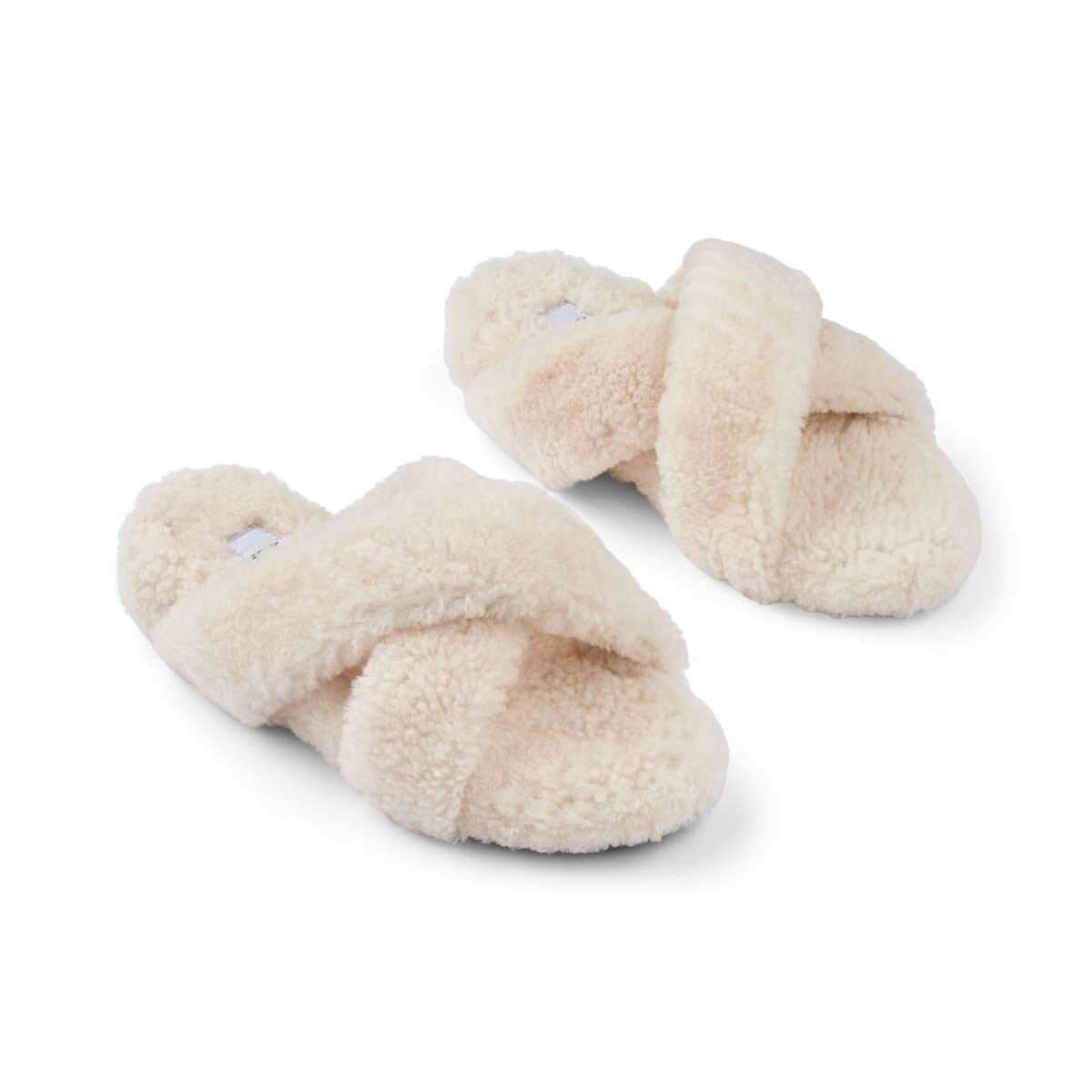 Curly Cross Slippers | Lammwolle Fellschuhe | Sheepskinhouse.ch