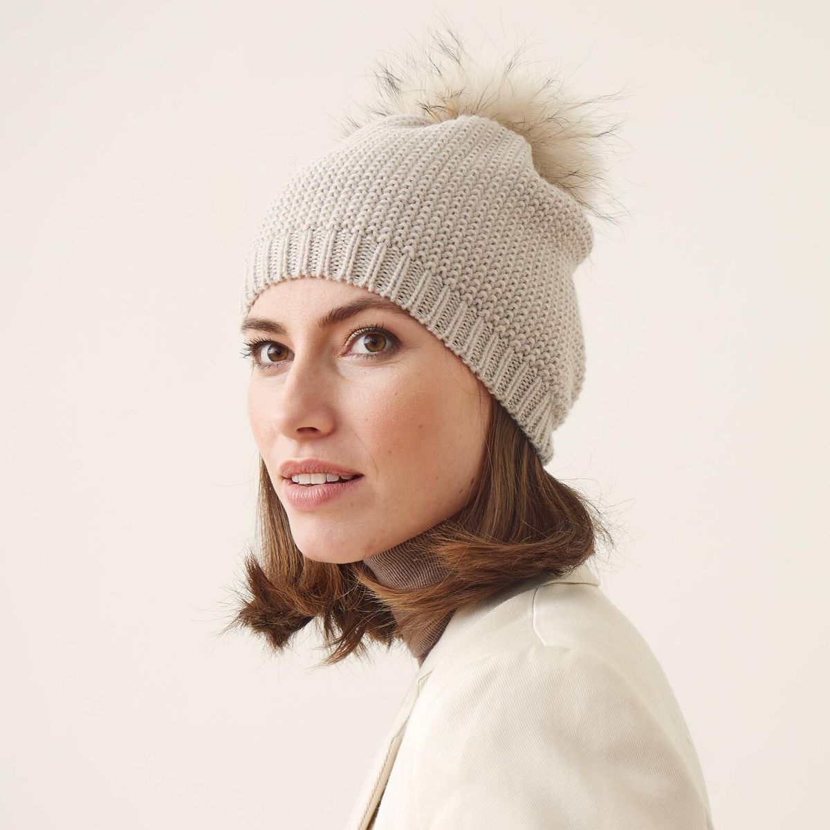 Stella Mütze | Wolle, Waschbär Modeaccessoire | Sheepskinhouse.ch