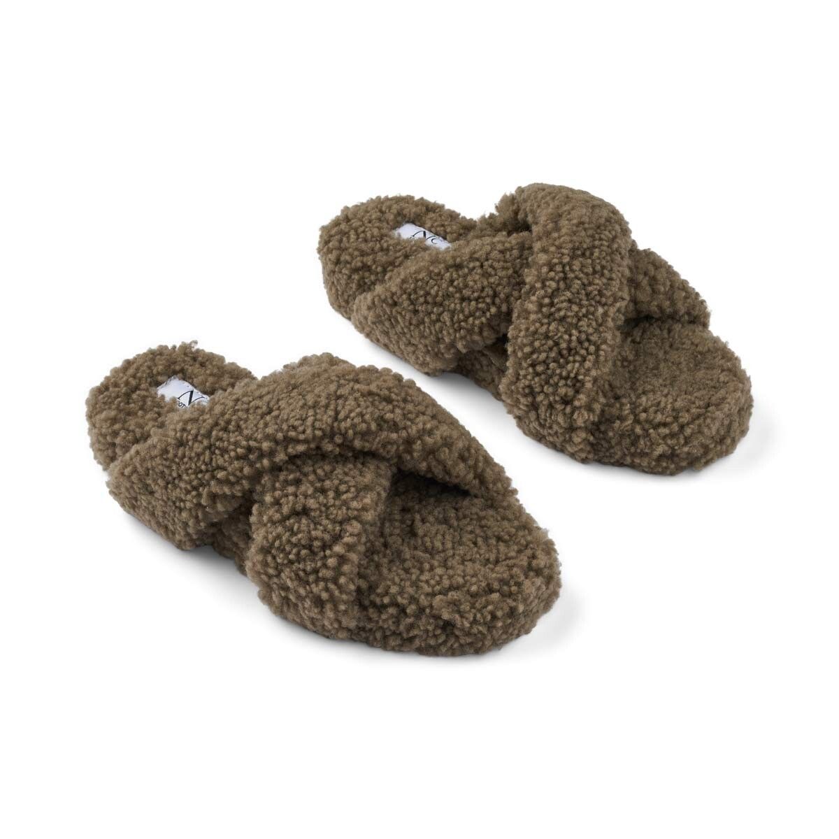Curly Cross Slippers | Lammwolle Fellschuhe | Sheepskinhouse.ch