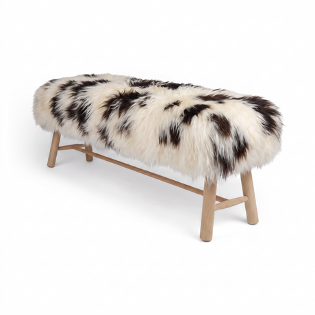 Holzbank mit Lammfell | Island | Eichenbeine | 140x35x45 cm Gefleckt