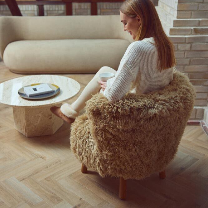 Emily Loungestuhl | Langhaar | Design Möbel Stühle | Sheepskinhouse.ch