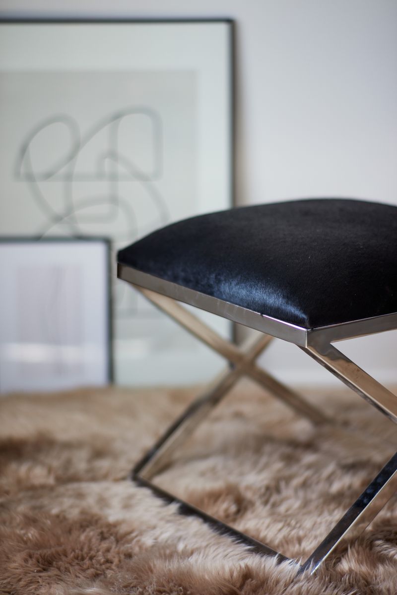 Kuhfell Hocker Premium | Brasilien | 45x45x45 cm Tiefschwarz