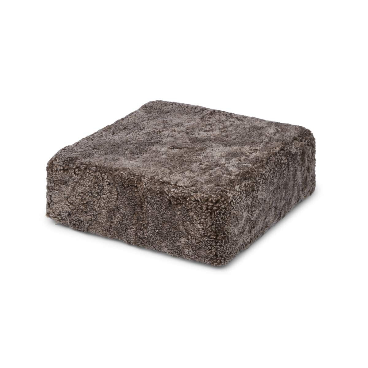 Lammfellhocker | Kurzhaar | Neuseeland | 40x40x35 cm Poufs | Sheepskinhouse.ch