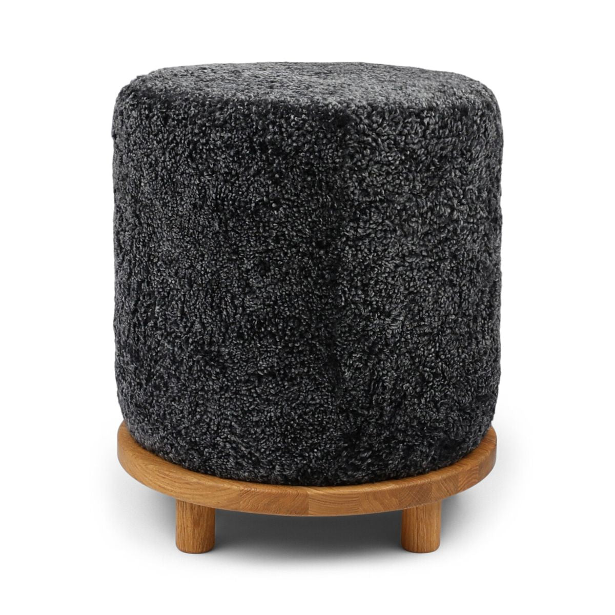 Simon Pouf | Kurzhaar | Neuseeland | D46x52 cm Poufs | Sheepskinhouse.ch