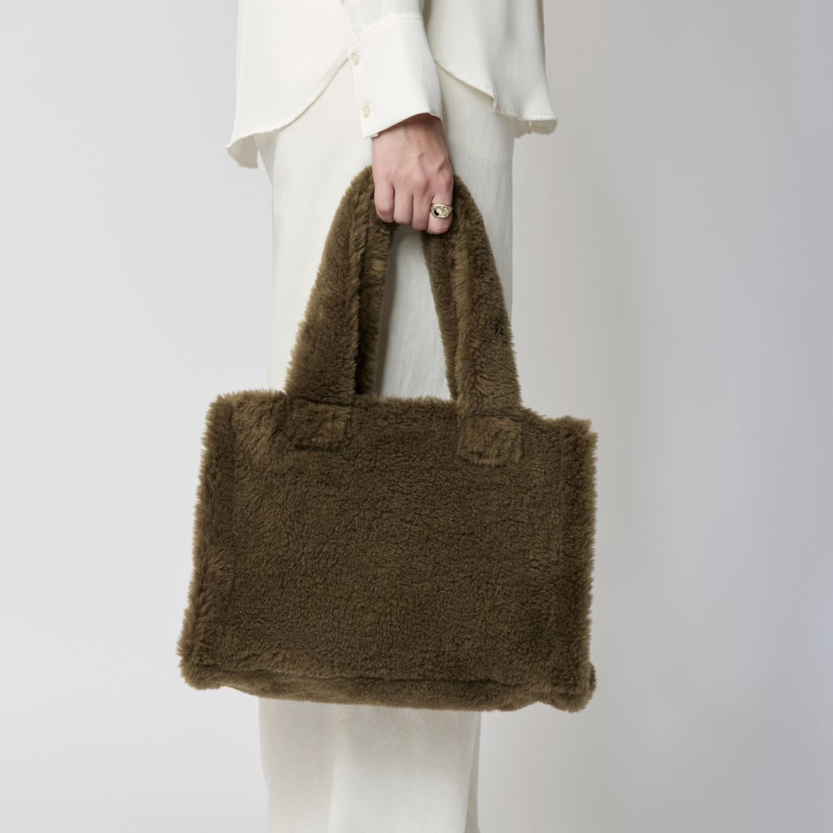 Mini Glory Shopper | Neuseeland | Lammwolle Lederbraun