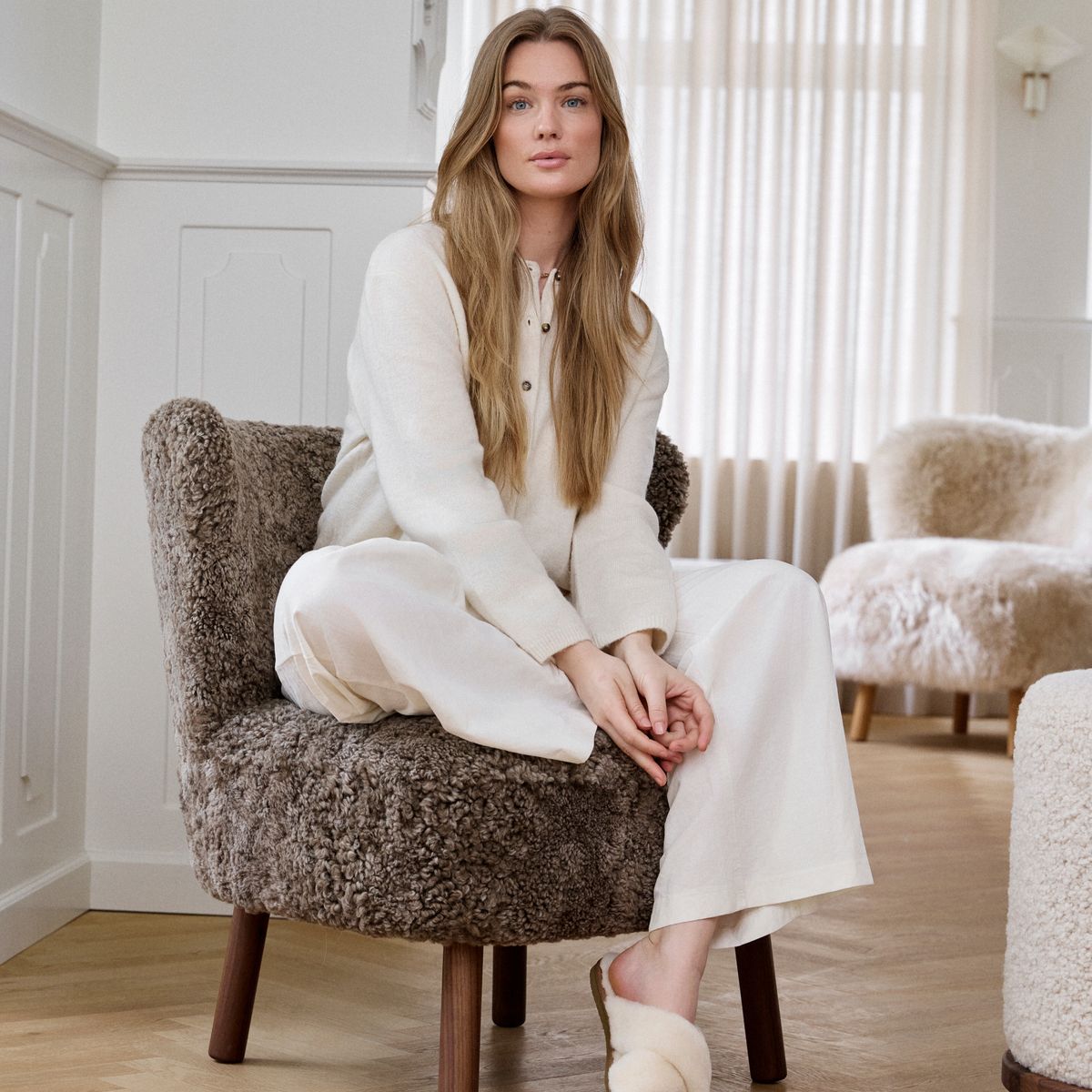 Emily Loungestuhl | Kurzhaar | Design Möbel Anthrazit
