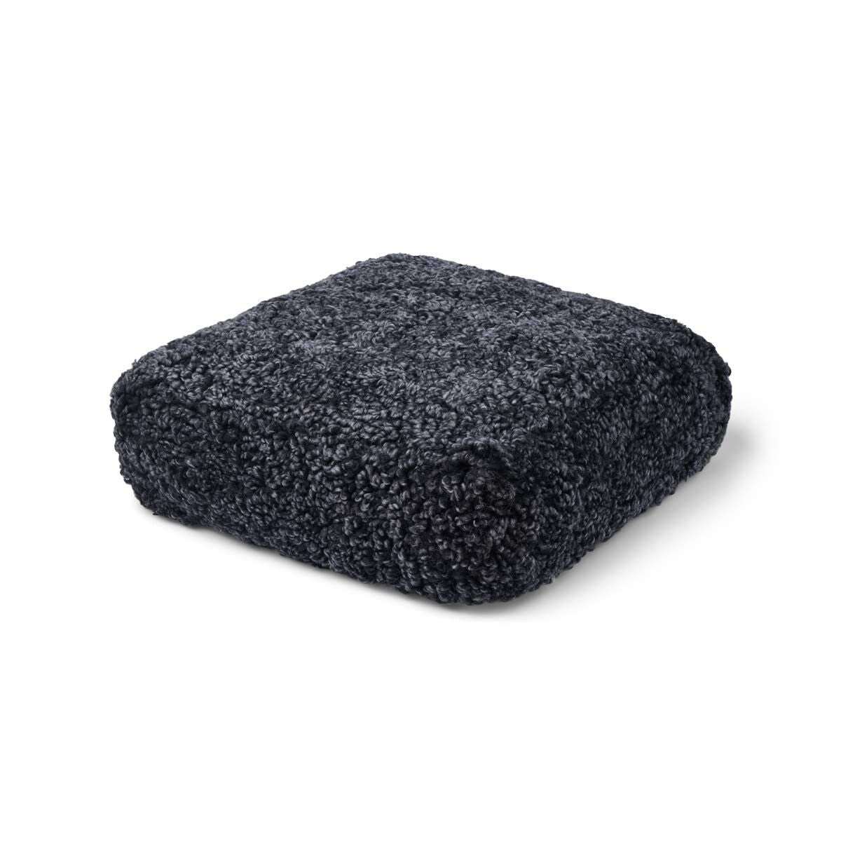 Lammfellhocker | Kurzhaar | Neuseeland | 40x40x35 cm Poufs | Sheepskinhouse.ch