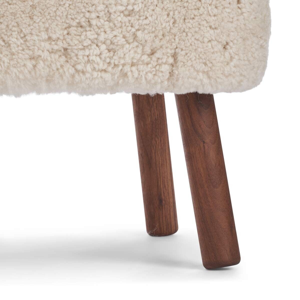 Lammfell Hocker Emil | Premium | Kurzhaar Perlweiß
