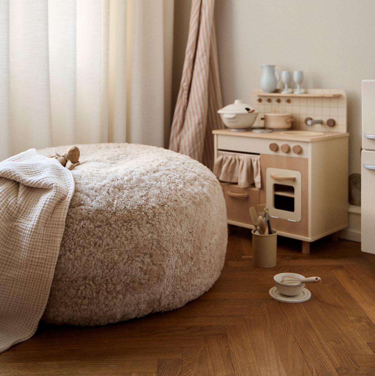 Lammfell Sitzsack | Kurzhaar | Neuseeland | 73x74 cm | 92x93 cm Anthrazit