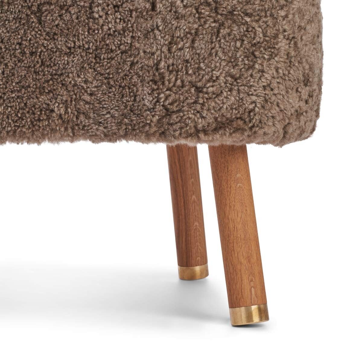 Lammfell Hocker Emil | Premium | Kurzhaar Taupe