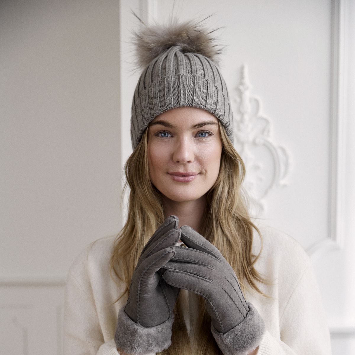 Sheila Mütze | Wolle, Waschbär Schwarz/Schwarz