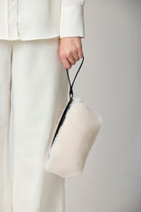 Nelly Clutch | Neuseeland | Lammwolle Weiß