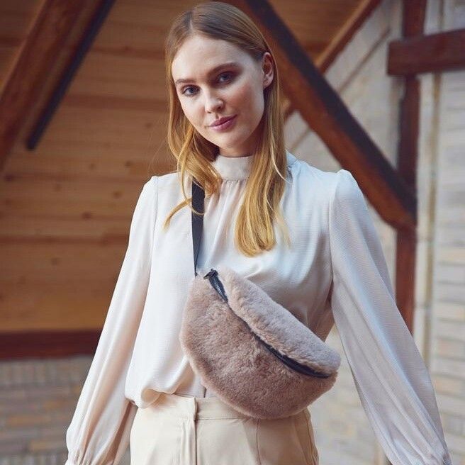 Saki Gürteltasche | Neuseeland | Lammwolle Beige