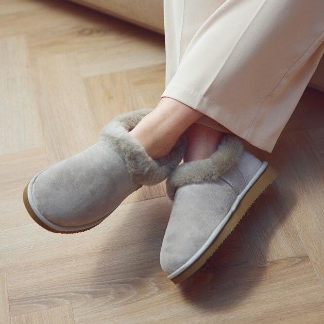 Lammfell Hausschuhe Hard Sole | Feste Sohle | Wildleder Schwarz