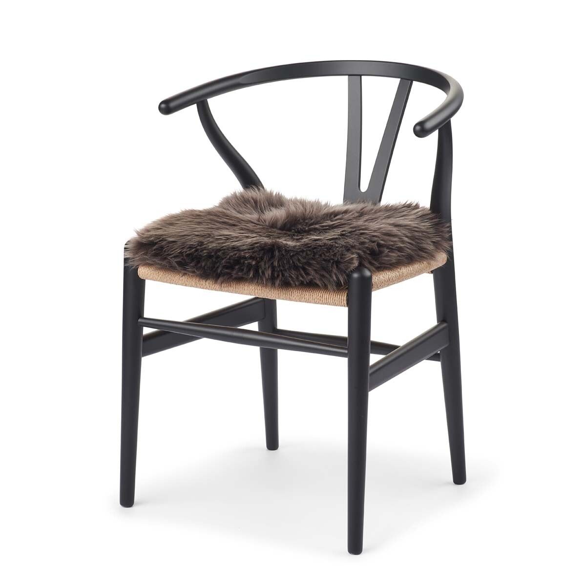 Lammfell Stuhlauflage | Langhaar | Neuseeland | 37x37 cm Sitzkissen | Sheepskinhouse.ch