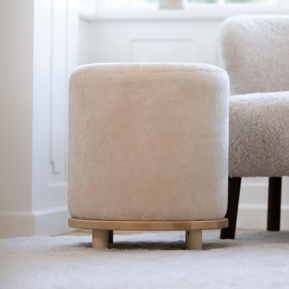 Simon Pouf | Neuseeland | Mokassin | D46x52 cm Kastanie