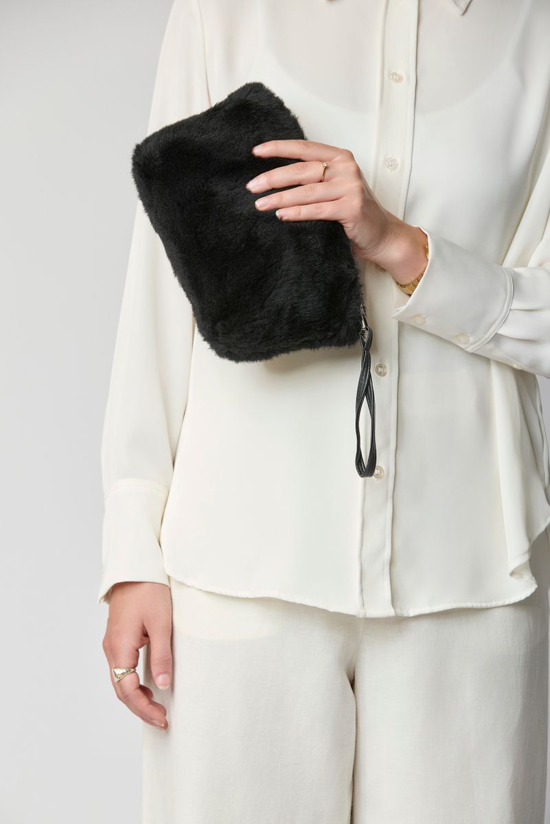 Nelly Clutch | Neuseeland | Lammwolle Schwarz