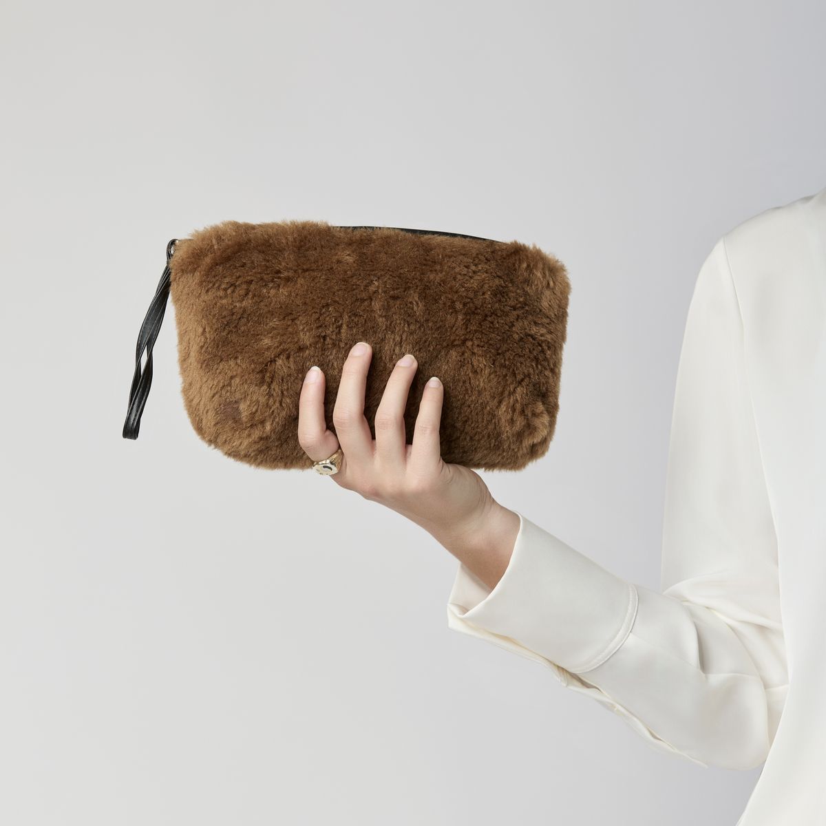 Nelly Clutch | Neuseeland | Lammwolle Beige
